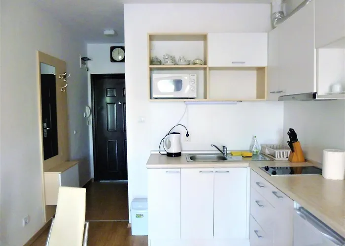 Апартамент Лозенец Със Басейн До Плажа Apartament Lozeneț